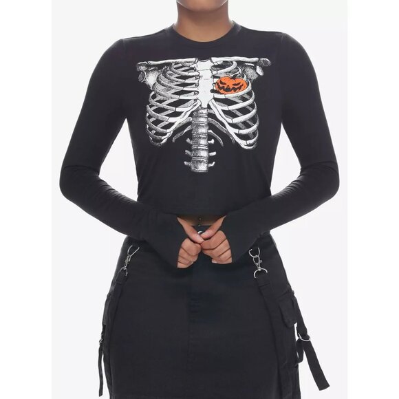 Social Collision Tops - Social Collision Halloween Skeleton Ribcage Pumpkin Long Sleeve Crop Top Black L